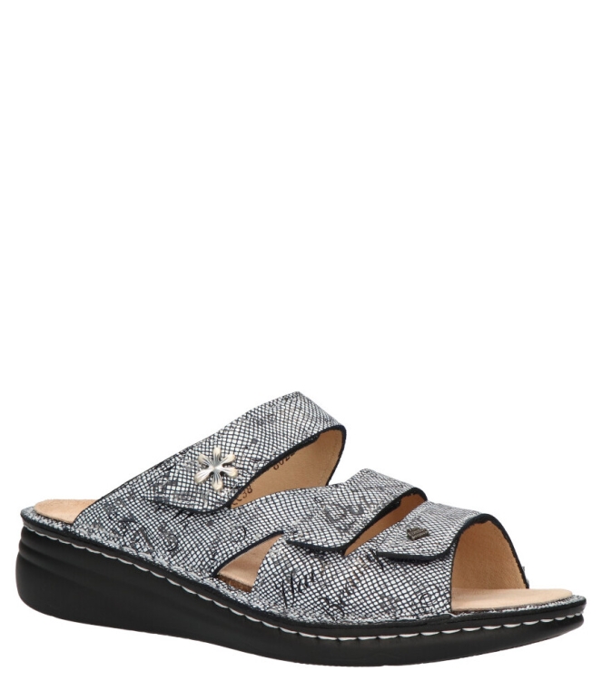 Finn Comfort Finn Comfort slipper <span>2640 732241 Grenada</span> blue Finn Comfort slipper <span>2640 732241 Grenada</span> 2640 732241 Grenada blauw - www.bremmerschoenen.live - Bremmer Schoenen