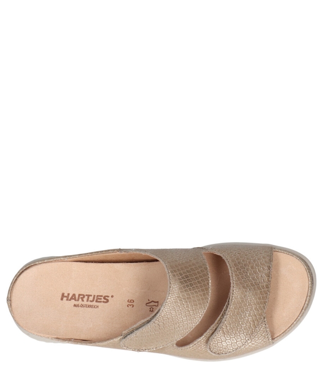 Hartjes Hartjes slipper <span>122.1102 40/00 Breeze</span> 40/00 Gold Hartjes slipper <span>122.1102 40/00 Breeze</span> 122.1102 40/00 Breeze goud - www.bremmerschoenen.live - Bremmer Schoenen