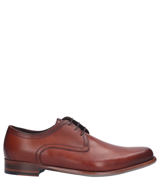 Floris van Bommel geklede schoen <span>De Draver 03.03 SFM-30316 24-01</span> De Draver 03.03 SFM-30316 24-01 cognac - www.bremmerschoenen.live - Bremmer Schoenen