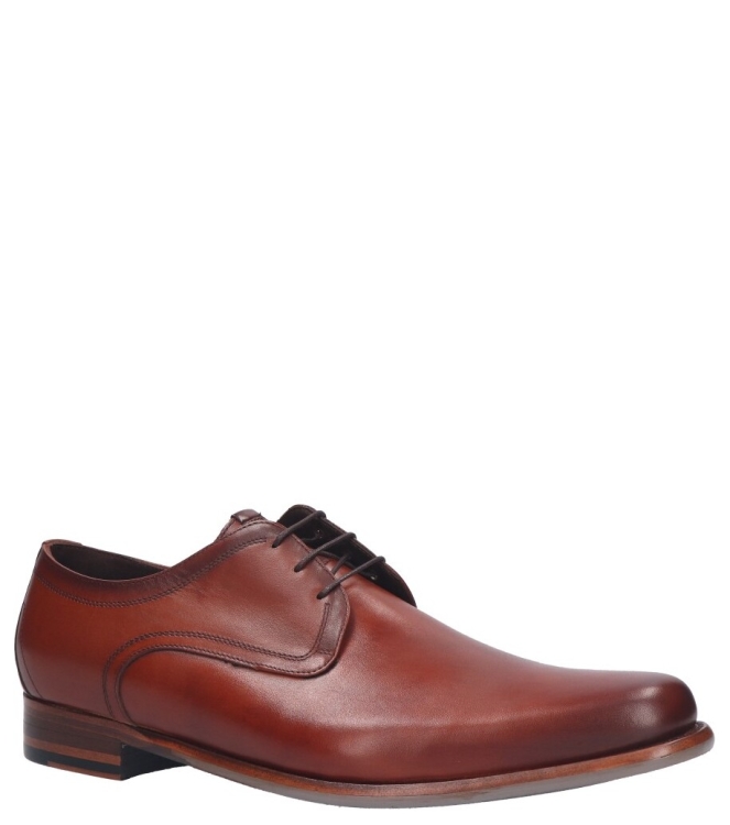Floris van Bommel geklede schoen <span>De Draver 03.03 SFM-30316 24-01</span> De Draver 03.03 SFM-30316 24-01 cognac - www.bremmerschoenen.live - Bremmer Schoenen