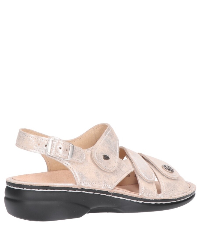 Finn Comfort sandaal <span>2562 843525 Gomera</span> 2562 843525 Gomera beige - www.bremmerschoenen.live - Bremmer Schoenen