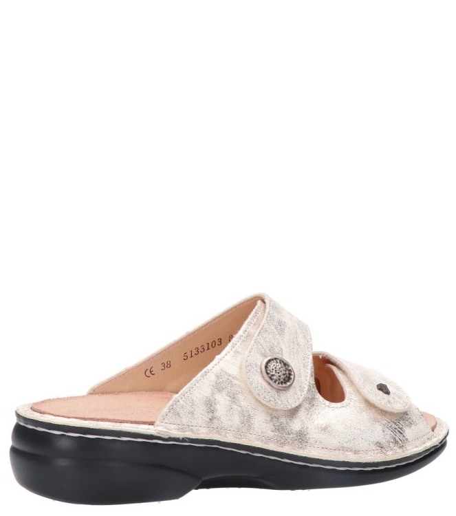 Finn Comfort Finn Comfort slipper <span>5003 902899 Zeno</span> 902899 oro-steam Finn Comfort slipper <span>5003 902899 Zeno</span> 5003 902899 Zeno beige - www.bremmerschoenen.live - Bremmer Schoenen