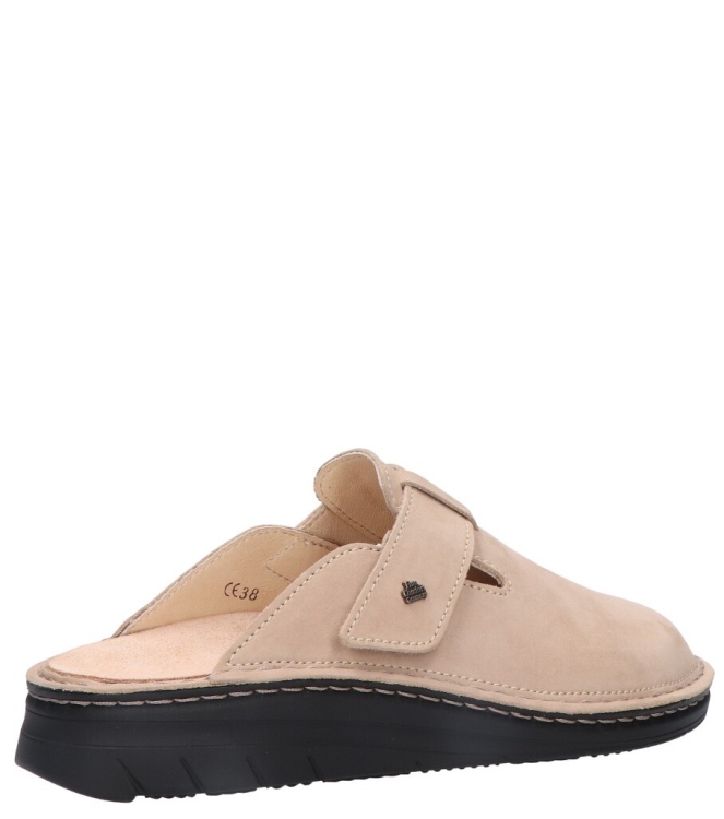 Finn Comfort Finn Comfort slipper <span>1454 007081 Petare</span> 007081 taupe Finn Comfort slipper <span>1454 007081 Petare</span> 1454 007081 Petare beige - www.bremmerschoenen.live - Bremmer Schoenen